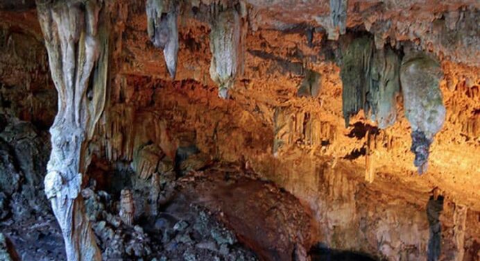 Cueva de Saturno