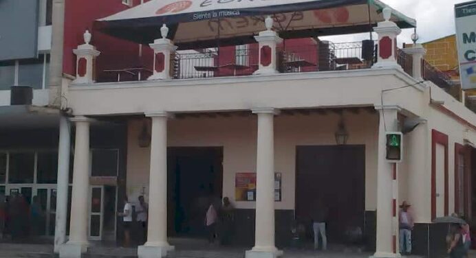 Casa de la Música de Holguín
