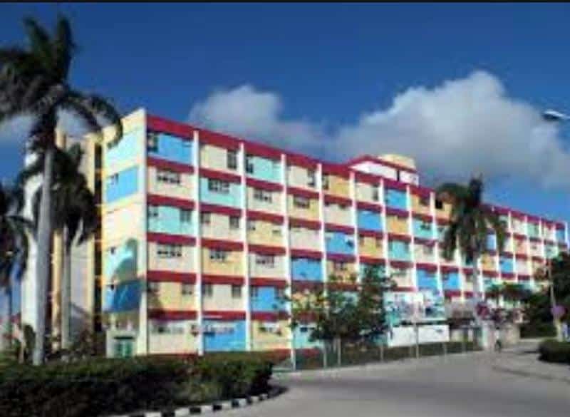 Hospital Lenin Cuba