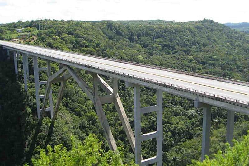 Puente de Bacunayagua