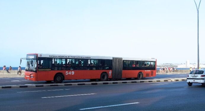 Los Metrobus en La Habana