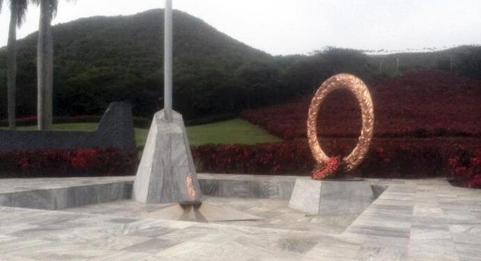 Mausoleo Segundo Frente