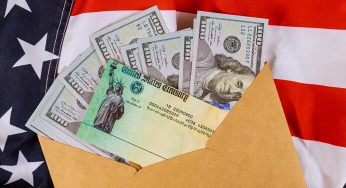 $3000 Dólares de Ayuda para Familias de Bajos Ingresos en este Estado de Estados Unidos