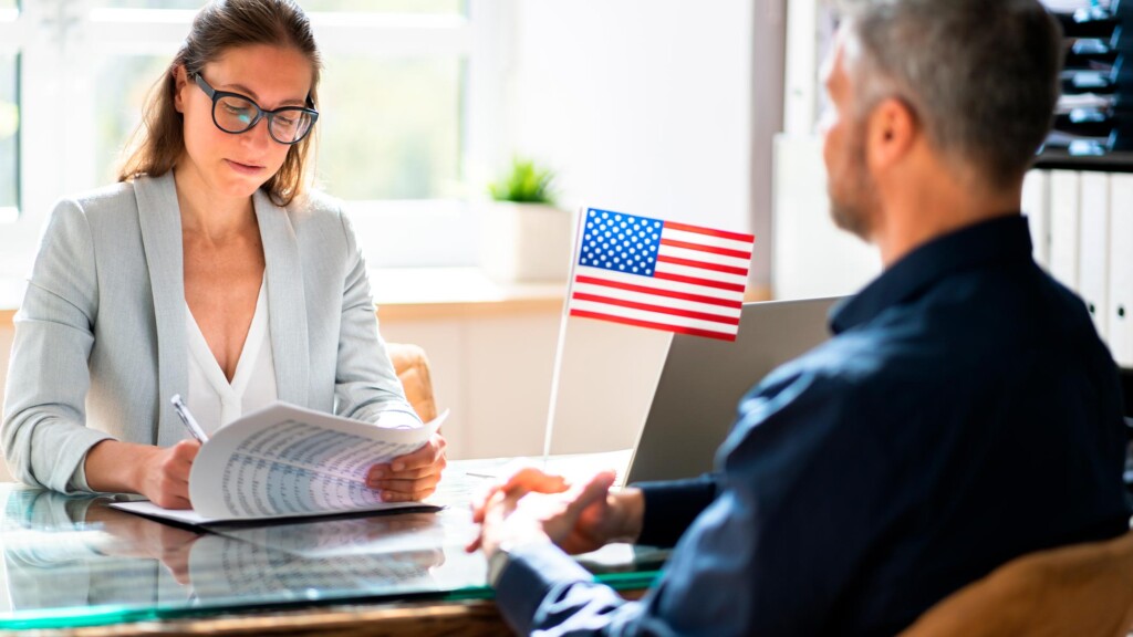 50 Términos Clave que Todo Cubano Debe Conocer Antes de Solicitar una Visa Estadounidense