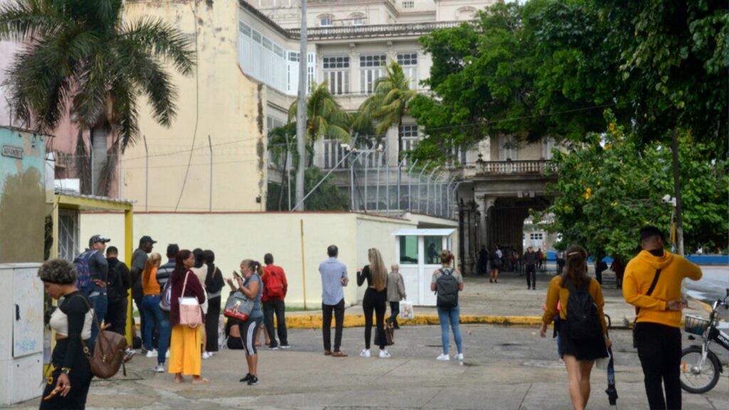 ¿A quiénes afecta esta medida? Solicitantes que no completaron su trámite