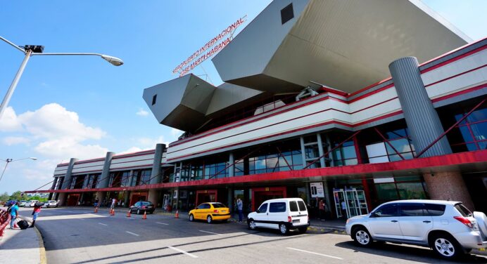 Aeropuerto Habanero Solicita Servicios  de Limpieza Química y Mecánica: Mira lo que Necesita