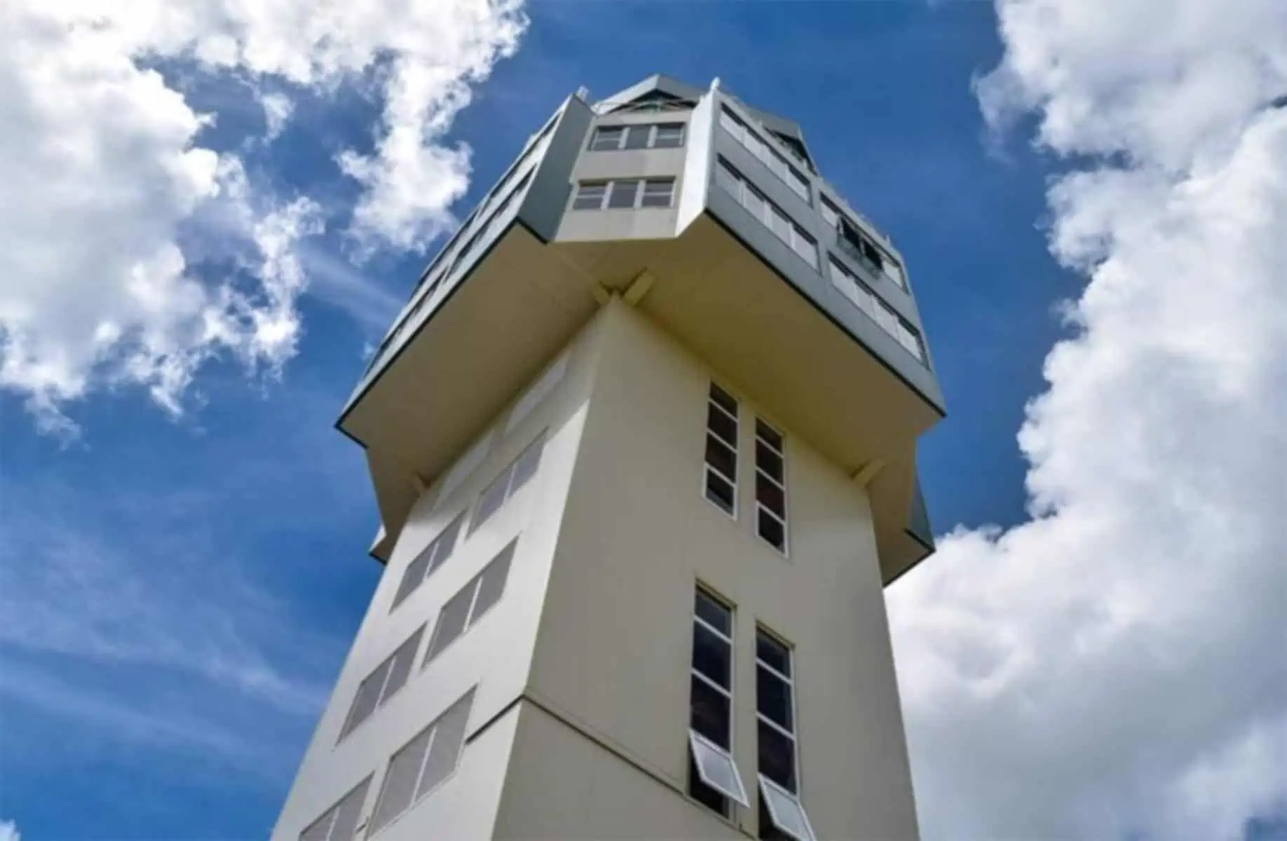 Aeropuerto oriental Cubano inaugura Nueva Torre de Control con Tecnología de Primera