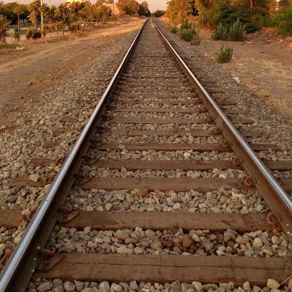 Amplían Servicios de Transportación con Ferrobuses en Holguín