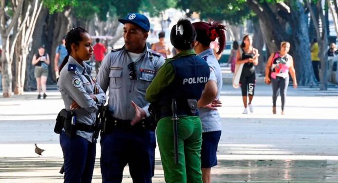Apuñalan a una Agente de la Policía en Camagüey: Esto Fue lo que Sucedió