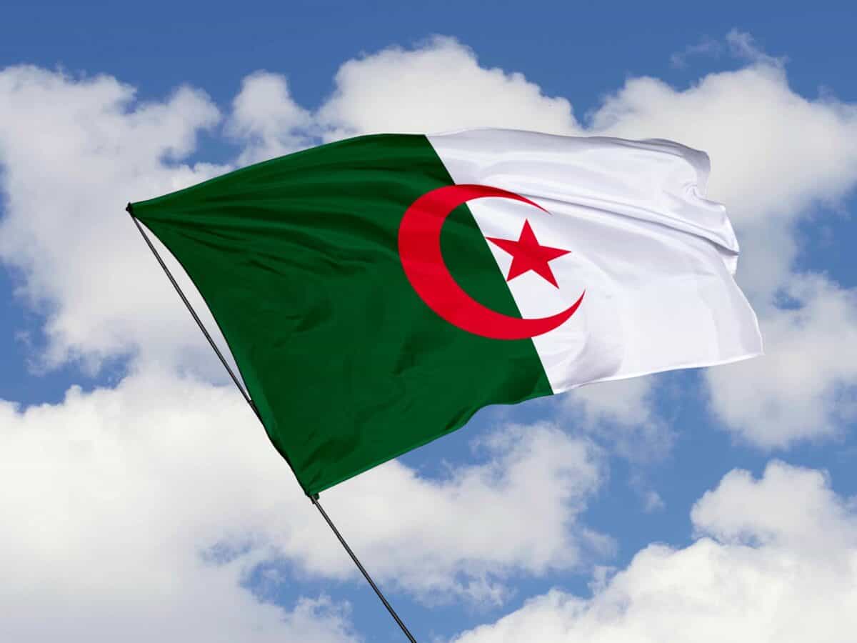 Argelia envía Donativo de Alimentos a Cuba