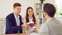 Quién puede Solicitar Arraigo Familiar y cómo Regularizar tu Residencia