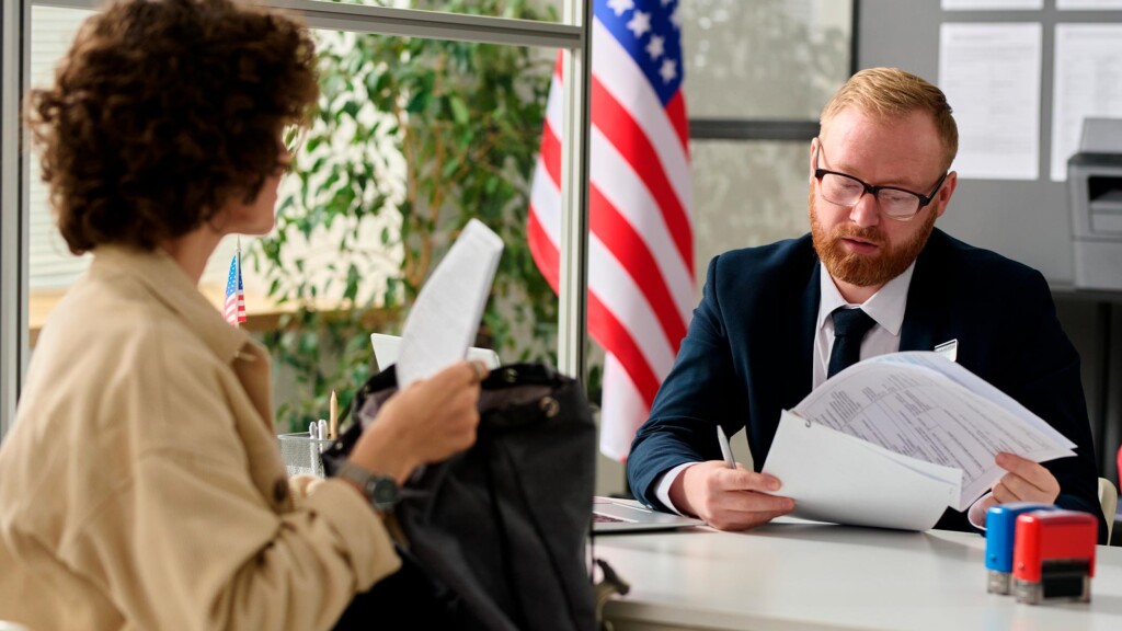 Asilo en EE. UU. Para Cubanos: La Guía Más Completa de 2025