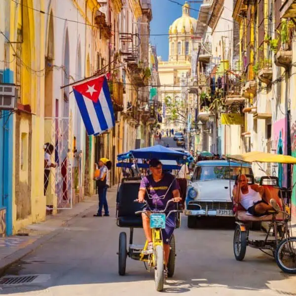 Aumentan Días No Laborables en Cuba por el 26 de Julio