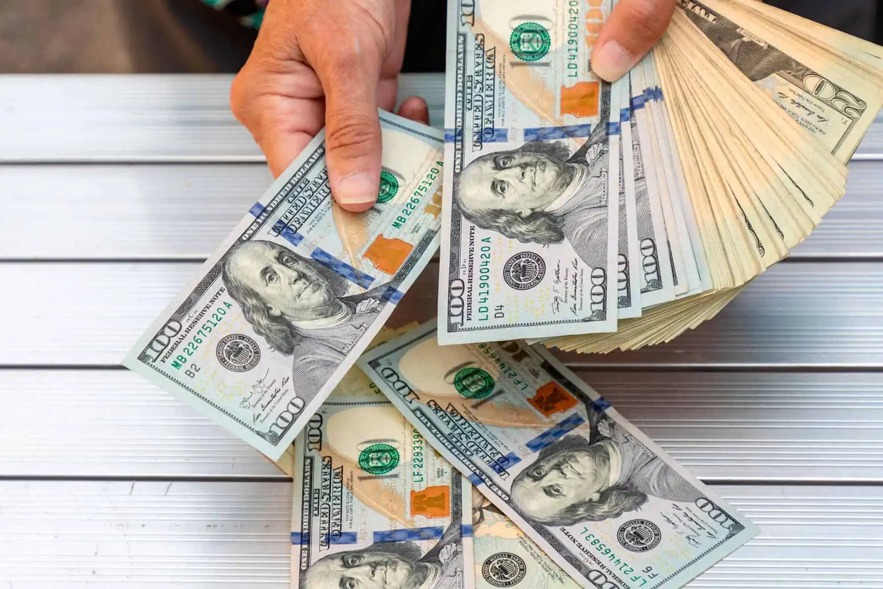 Autoridades Informan Fecha para Realizar Depósitos de USD en Cuentas Bancarias Cubanas