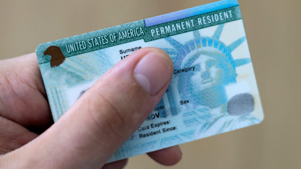 Beneficios de la Ley de Ajuste Cubano