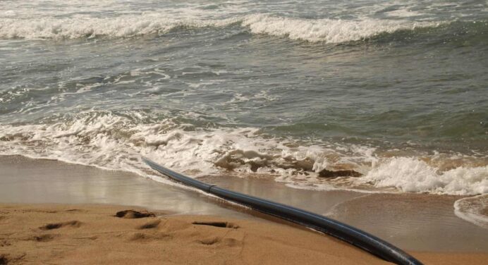 Cable de Fibra Óptica une a Cuba y Martinica