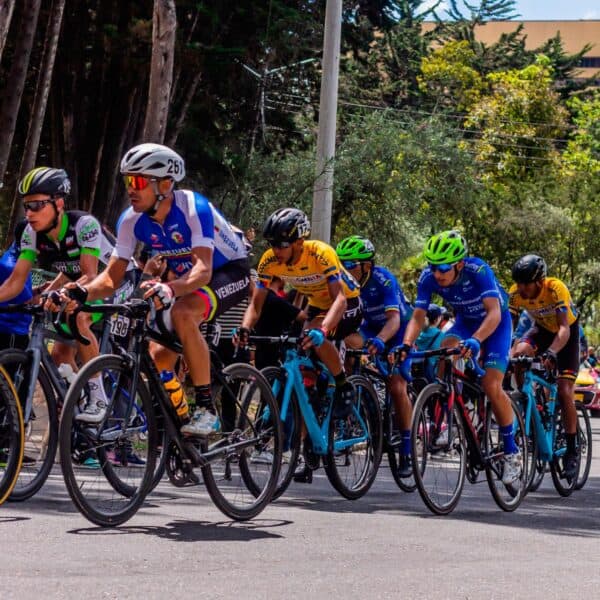 Ciclistas Cubanos Participan en el Campeonato Panamericano de Rutas en Panama