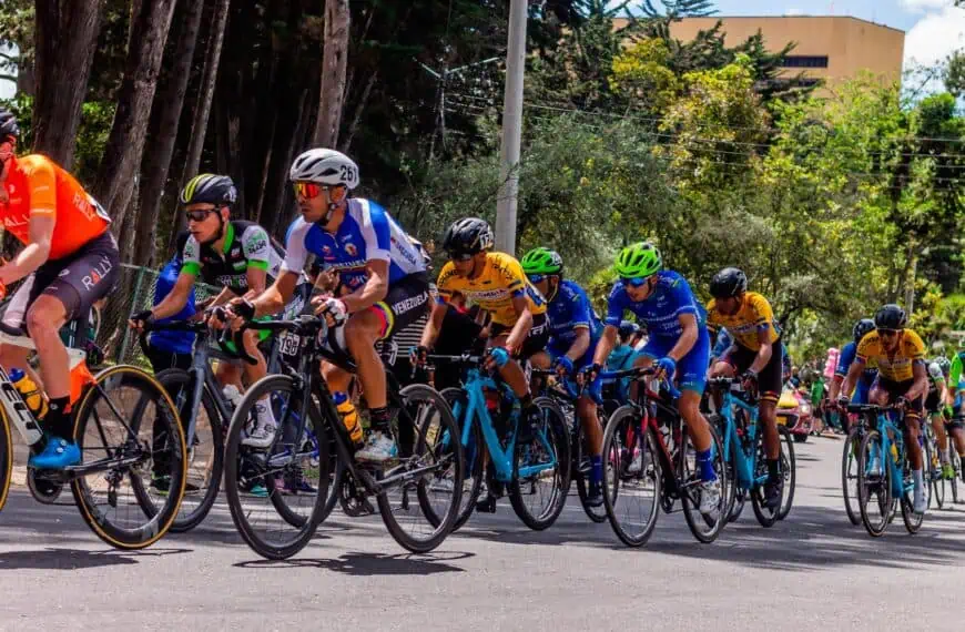 Ciclistas Cubanos Participan en el Campeonato Panamericano de Rutas en Panamá