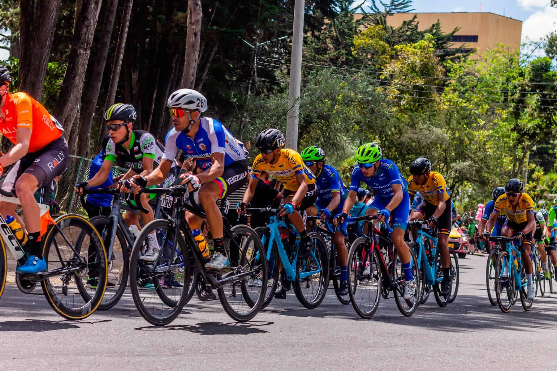 Ciclistas Cubanos Participan en el Campeonato Panamericano de Rutas en Panama