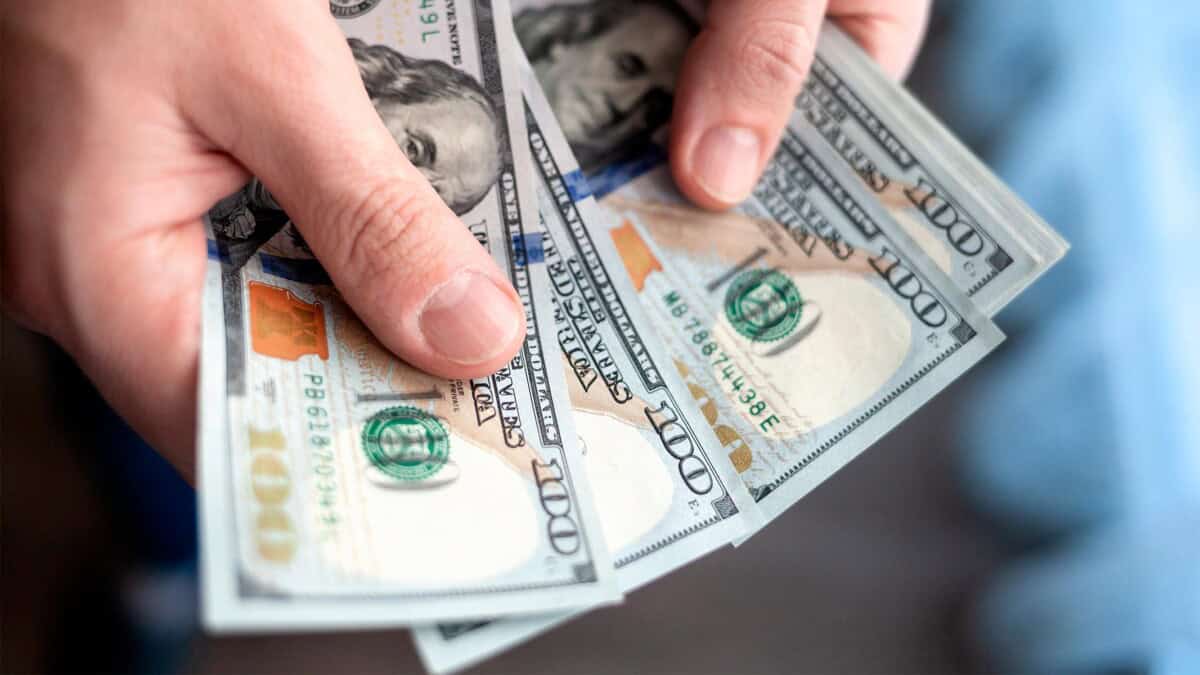 Cómo Comprar y Vender Dólares en Cuba a Partir de Hoy