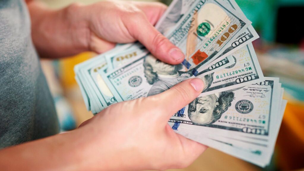 ¿Cómo afectan tus elecciones en el W-4 a tu salario neto?