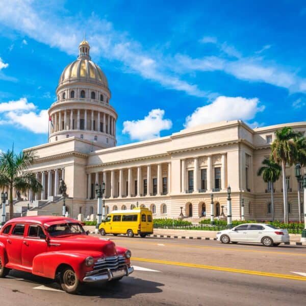 Convocan a Ocupar Plazas Laborales Vacantes Dos Instituciones de La Habana