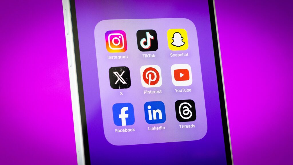 Cuánto paga cada plataforma a los influencers cubanos: TikTok, Instagram y YouTube