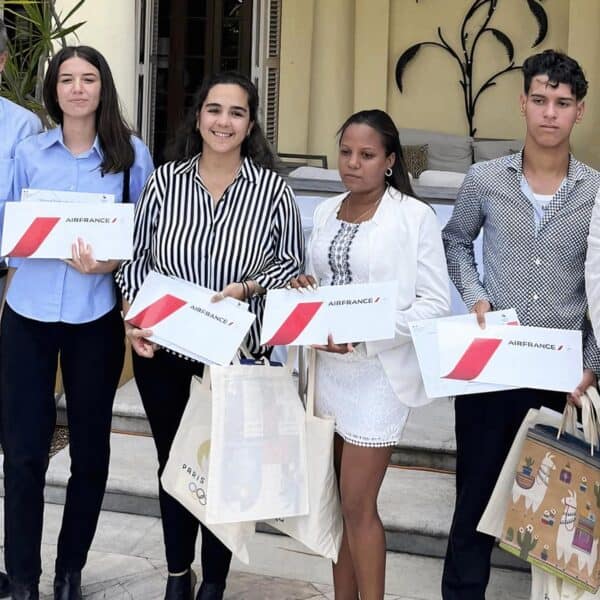 Cuatro jóvenes cubanos ganan boletos a París como espectadores de las Olimpiadas: ¿Cómo lo hicieron?