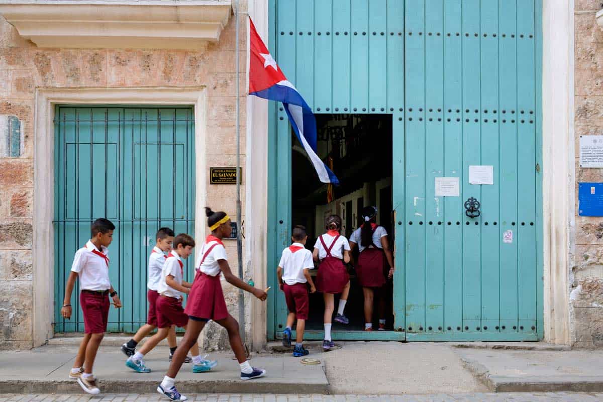 Cuba Suspende las Clases en Todo el pais