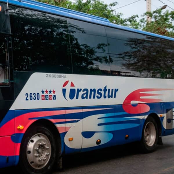 Cubatur Santiago Informa Regreso del Bus Conectando Baracoa