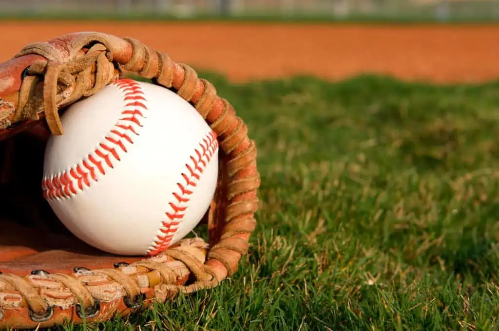 Deportista Cubano Firma Nuevo Contrato con Liga Profesional de Beisbol de Japón