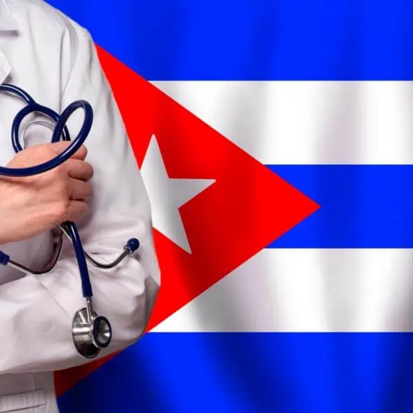 Desmiente MINSAP Información Referente a Salidas del País de Profesionales de la Salud en Cuba