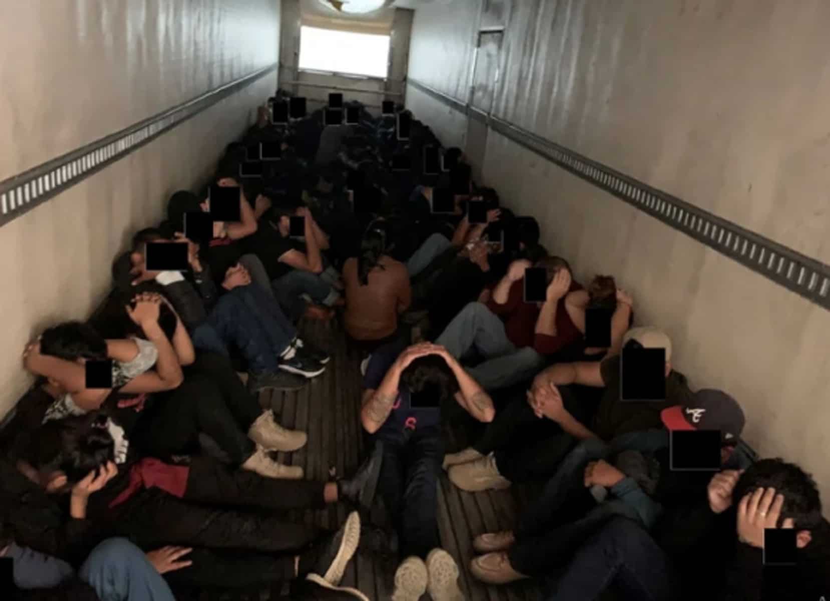 Detienen a Miembros de una Red de Tráfico de Migrantes hacia Estados Unidos