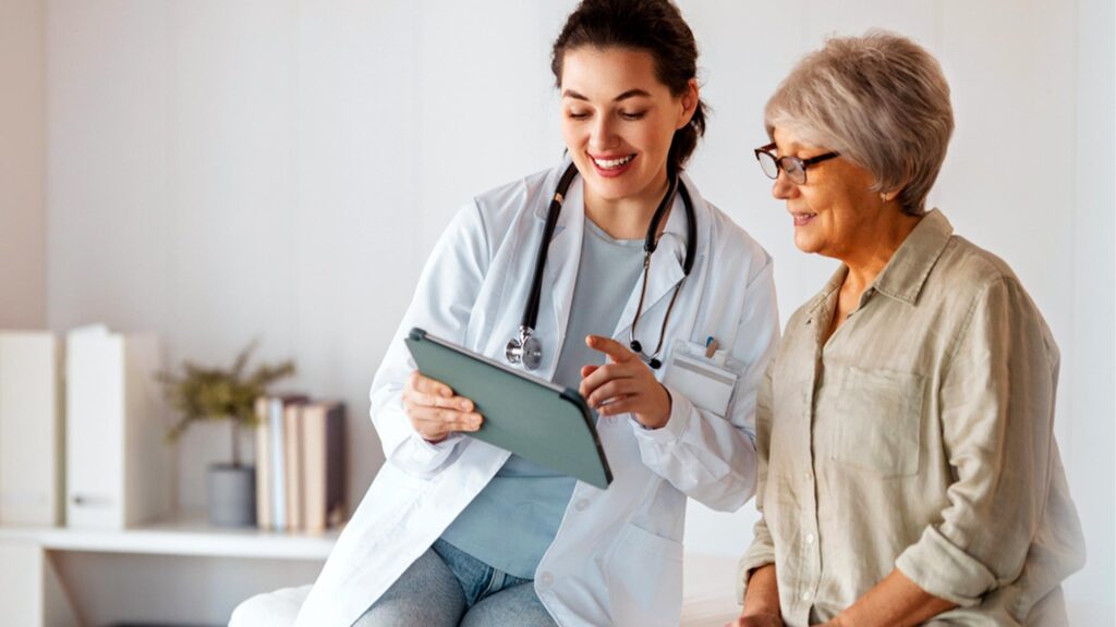 Diferencias entre residentes permanentes y ciudadanos para acceder al Medicare