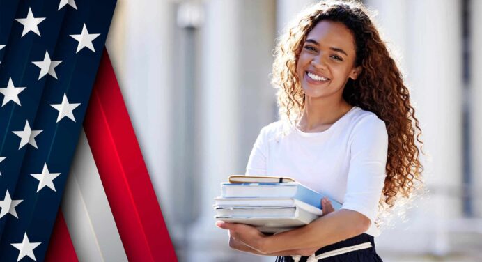 Dónde Estudiar Gratis en EE. UU. Si Eres Inmigrante: Recursos Reales 2026