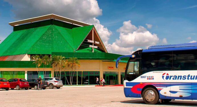 Ejecutan Labores de Mantenimiento en el Aeropuerto Internacional de Holguín
