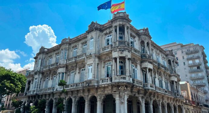 Nacionalidad Española para Cubanos: El Consulado en La Habana Anuncia Aumento de Citas Desde Mayo 