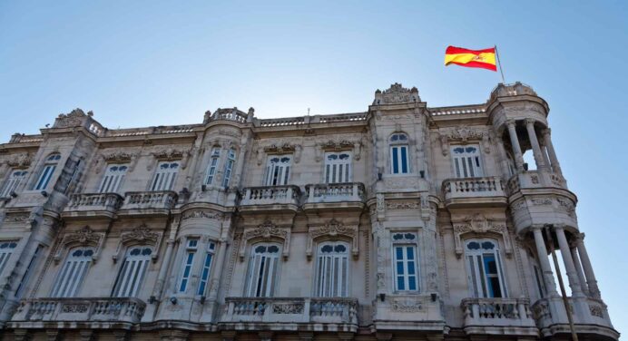 Consulado de España en Cuba informa sobre Citas de Primer Pasaporte y Días Festivos