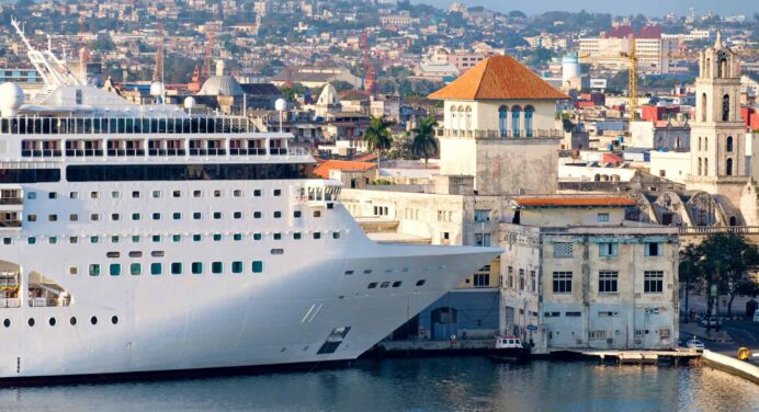 Empresa Ofrecerá Conexión Satelital a Cruceros que Navegan por Costas Cubanas