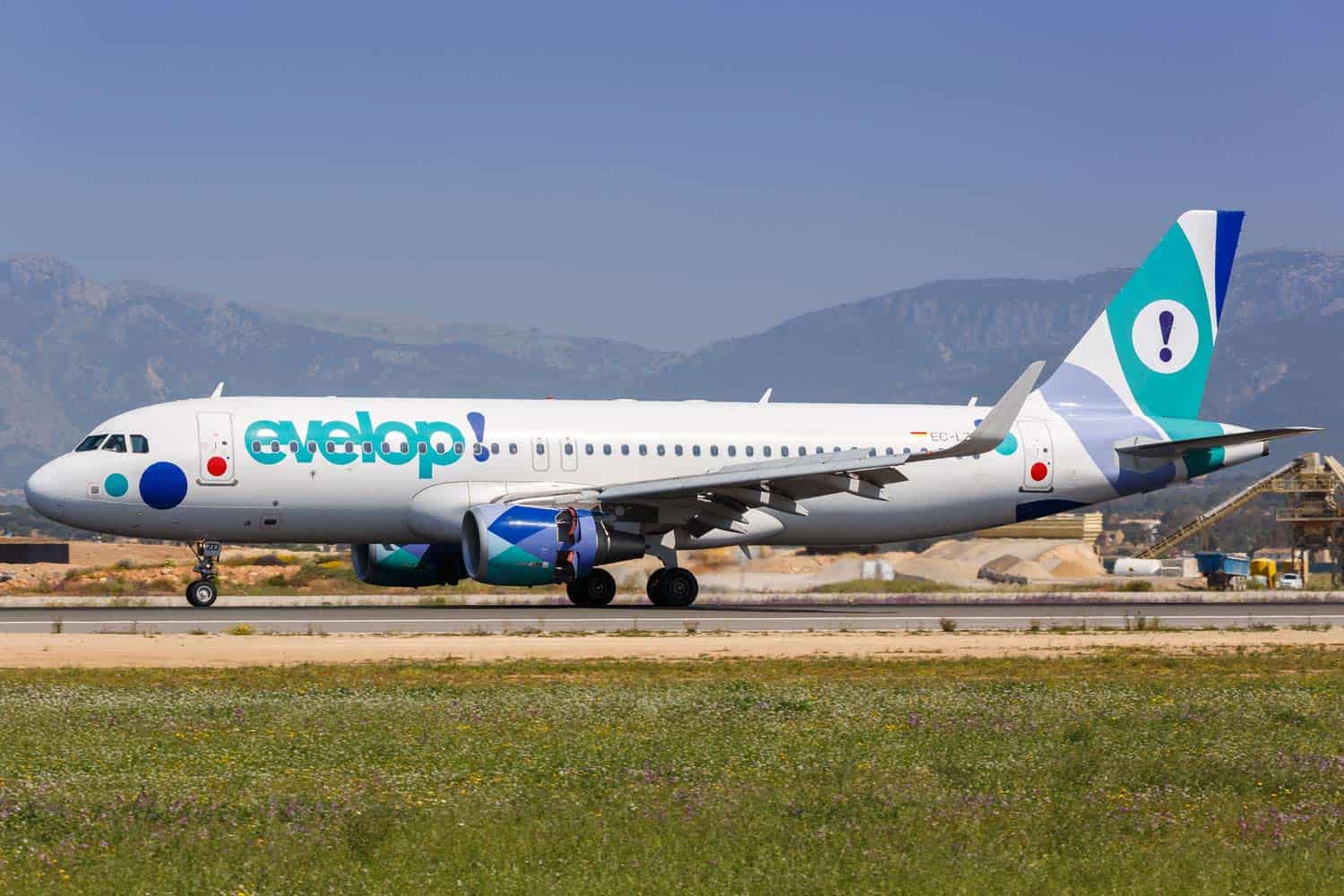 Evelop Cancela vuelos España Cuba en Agosto