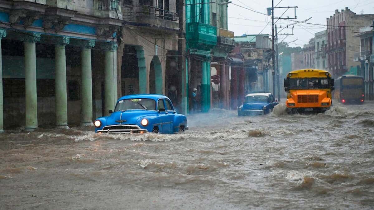 ¡Última Hora! Fallece un Menor en La Habana Tras las Intensas Lluvias e Inundaciones