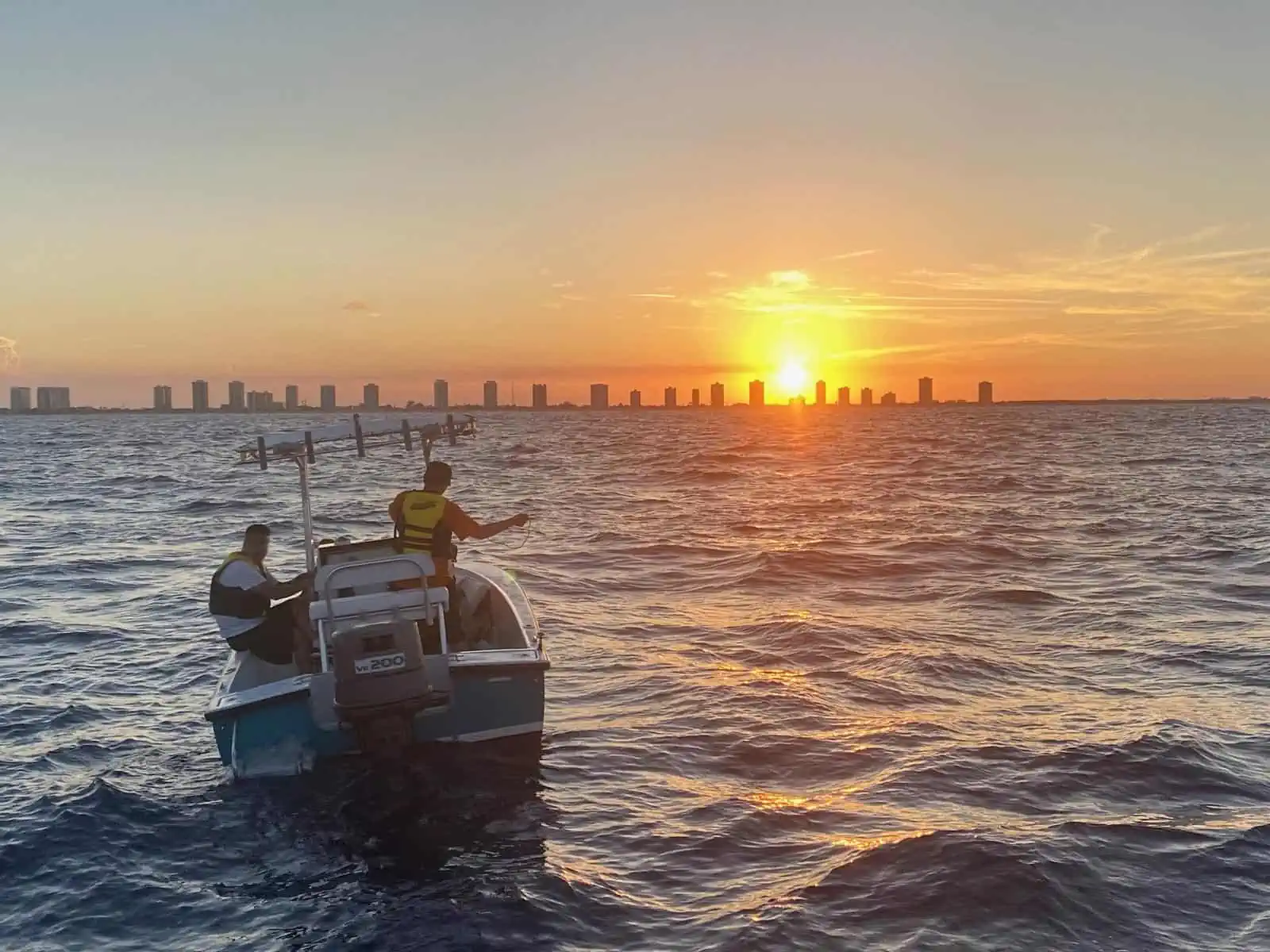 Guardia Costera Estadounidense Devuelve más Migrantes Cubanos a la Isla y Transfiere a otros a Bahamas