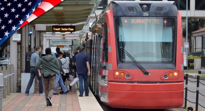 Guía Completa del Transporte Público en EE.UU.: Ciudades Costos y Opciones de Movilidad