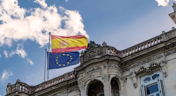 Horarios para la Recogida de Pasaportes, Visados,  Certificaciones de Matrimonio y Libros de familia en el Consulado General de España en Cuba