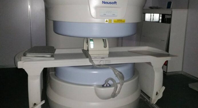 Nuevo Equipo de Resonancia Magnética es instalado en Holguín
