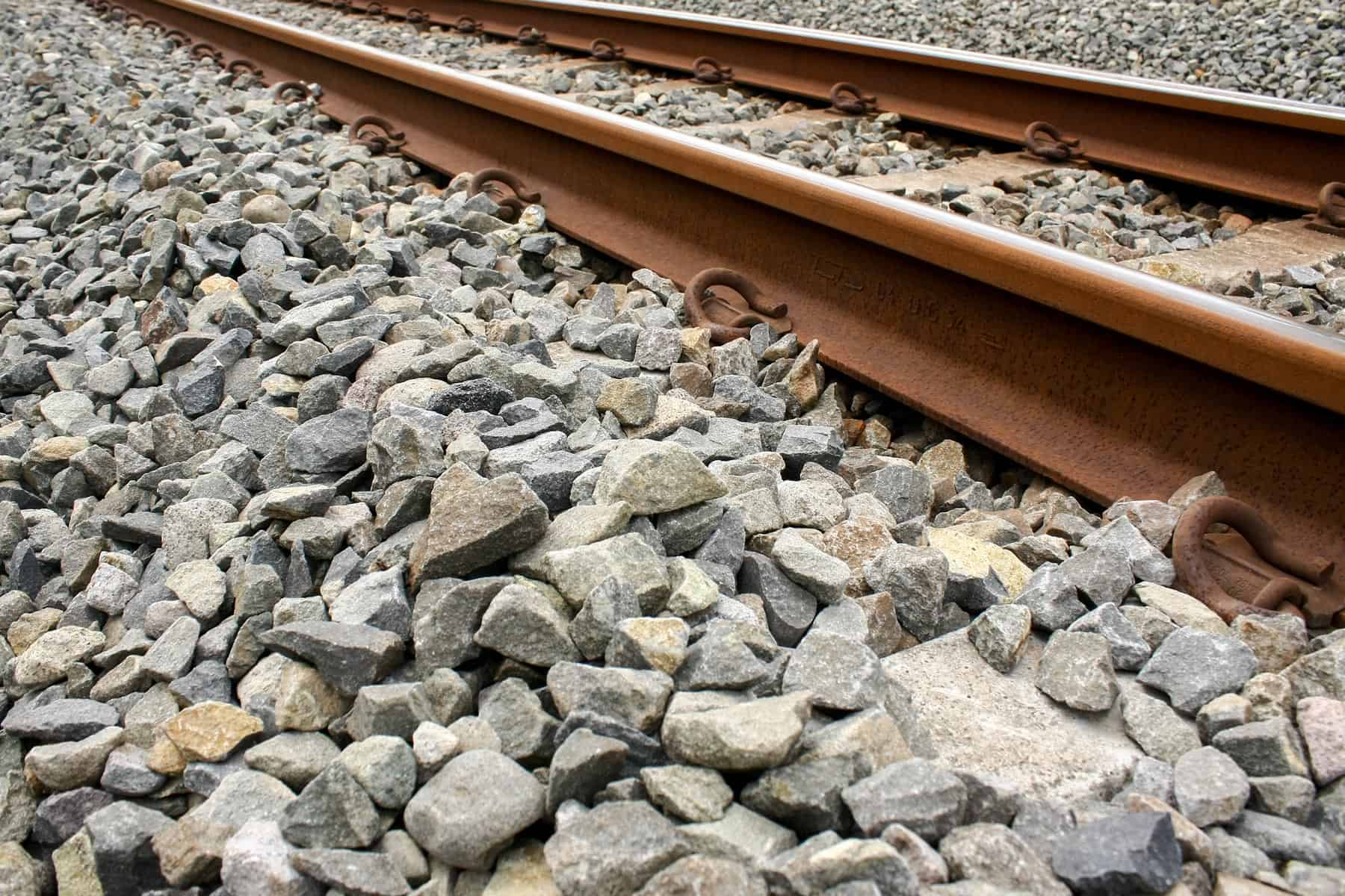 Inicia Exportación de Piedra Rajón para Proyecto Ferroviario en México