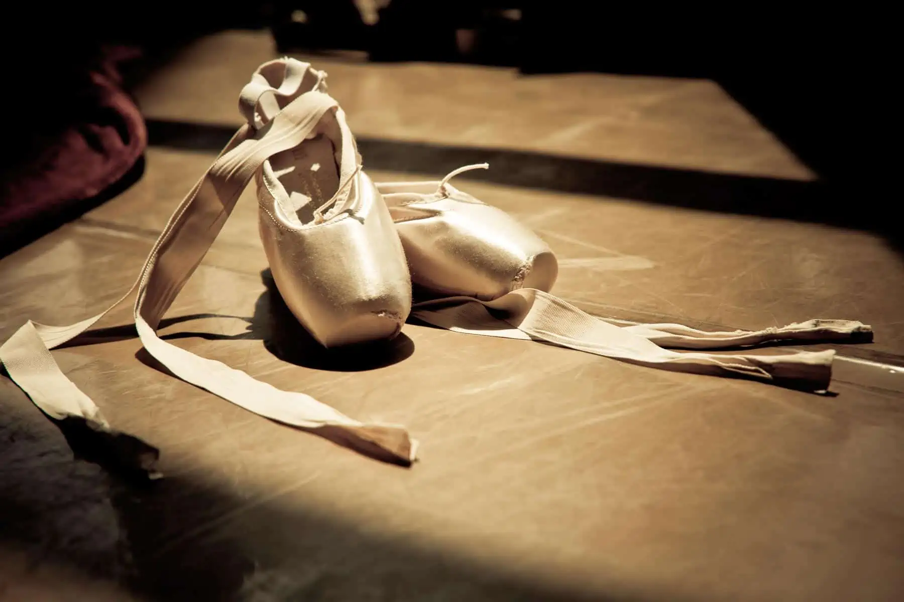 Integrantes del Ballet de Camaguey Abandonan la Compañía Durante Gira por España