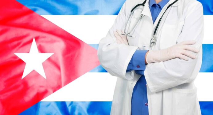 Lanzan Licitaciones para Tratamientos Especiales a Médicos Cubanos en Algunos Estados de México