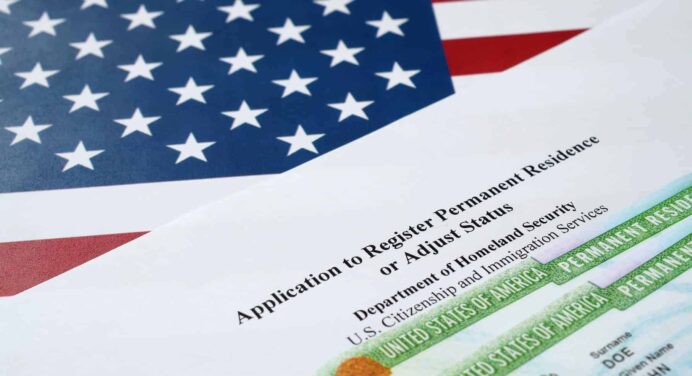 La Ley que Podría dar la Ciudadanía a Millones de Migrantes Indocumentados en Estados Unidos