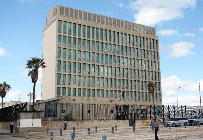 Limita servicios Embajada de Estados Unidos en Cuba
